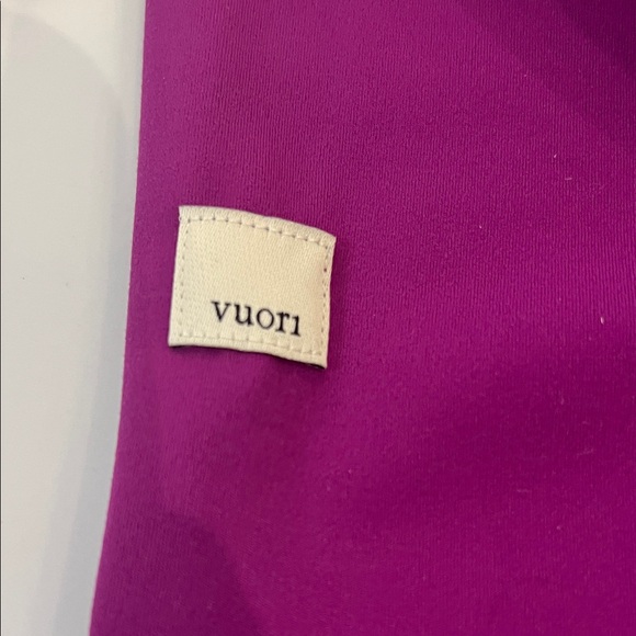 Vibrant Purple Women's VUORI Leggings - Picture 6 of 8